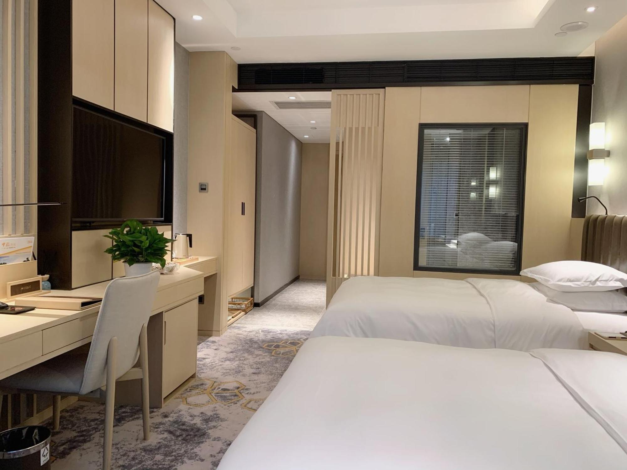 Chongqing Liyuan Hotel Екстериор снимка