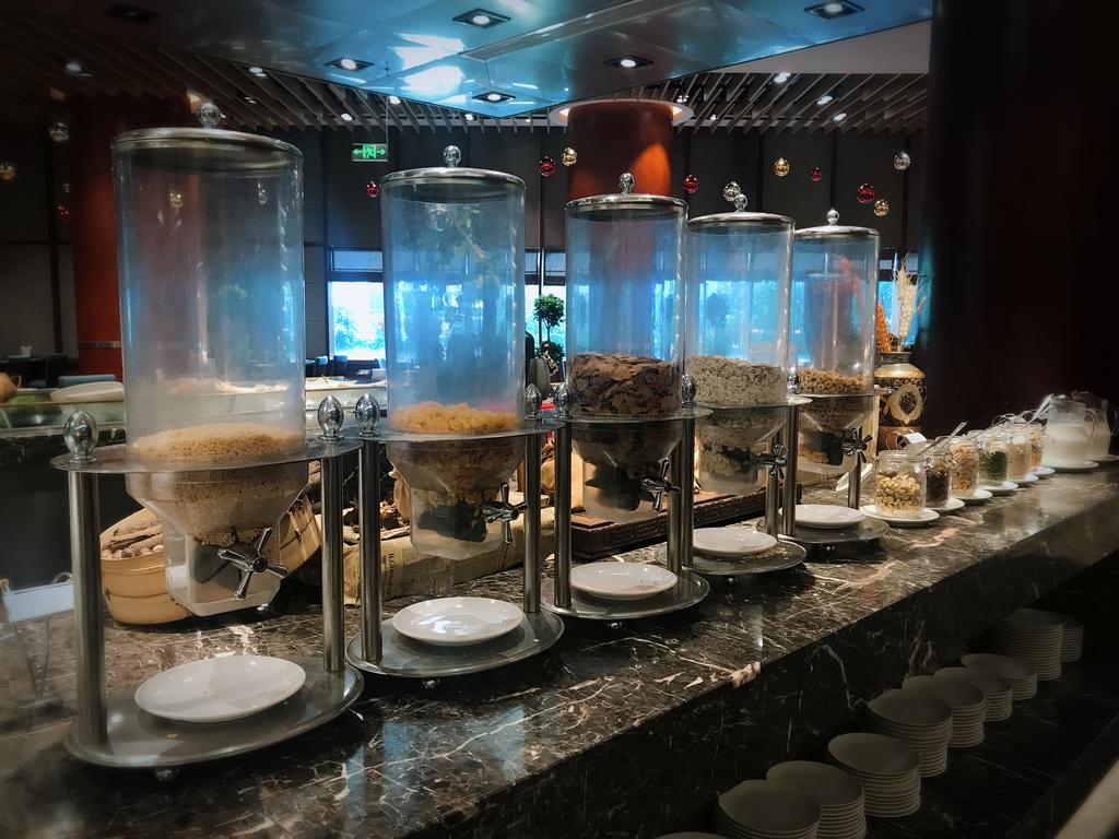 Chongqing Liyuan Hotel Екстериор снимка